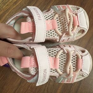 Kids Pink Sandals / Water Shoes